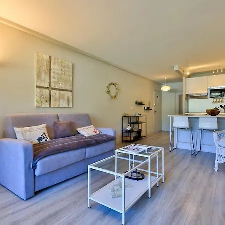 2 Pieces, Piscine Et Parking Centre De St Tropez * Saint-Tropez