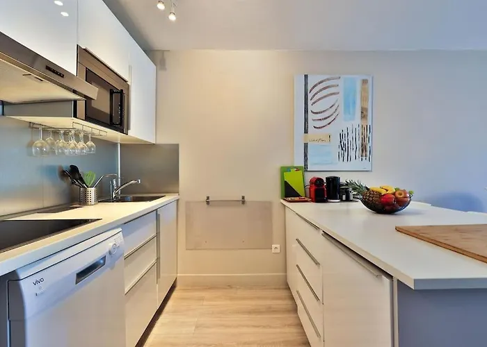 2 Pieces, Piscine Et Parking Centre De St Tropez * Saint-Tropez