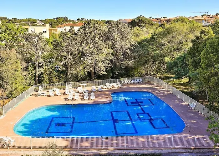 Apartment 2 Pieces, Piscine Et Parking Centre De St Tropez