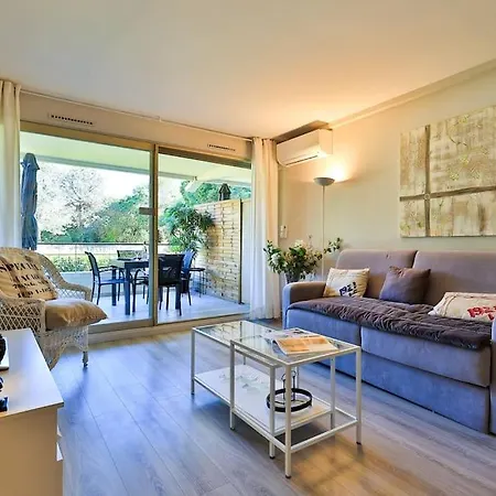 2 Pieces, Piscine Et Parking Centre De St Tropez Апартаменти *