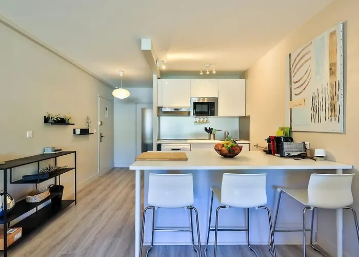 Appartement 2 Pieces, Piscine Et Parking Centre De St Tropez